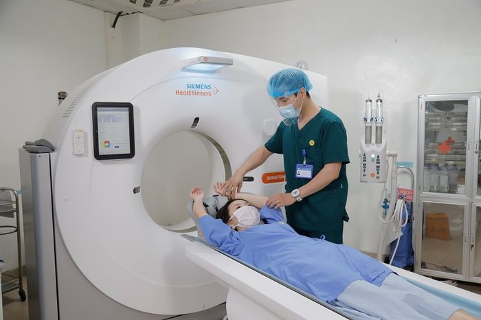 Để chẩn đoán viêm phổi, bác sĩ sẽ yêu cầu bệnh nhân thực hiện kết hợp nhiều phương pháp khác nhau.