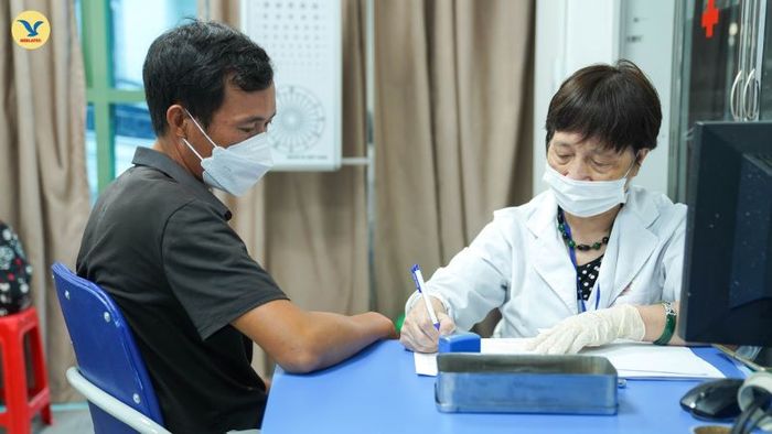 Thăm khám và điều trị lao phổi tại các cơ sở của Hệ thống Y tế MEDLATEC