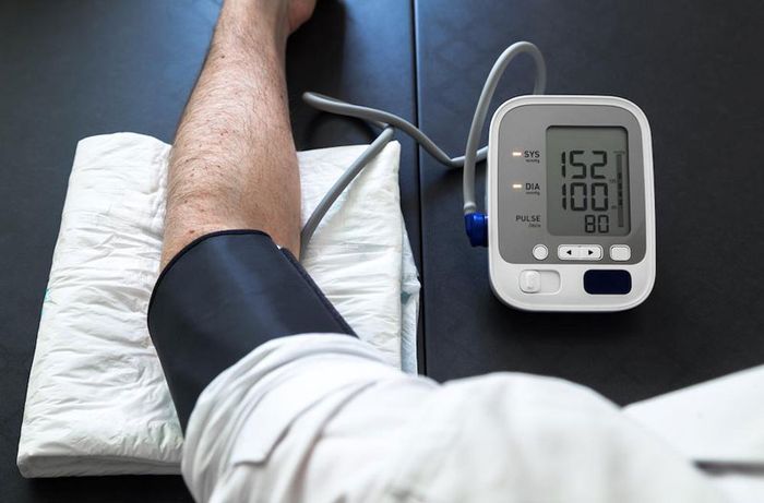 Nhịp tim tăng và huyết áp cao khi nhịn thở