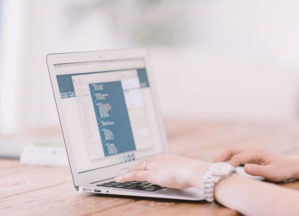 Deep Work giúp bạn nâng cao kiến thức và kỹ năng của mình.