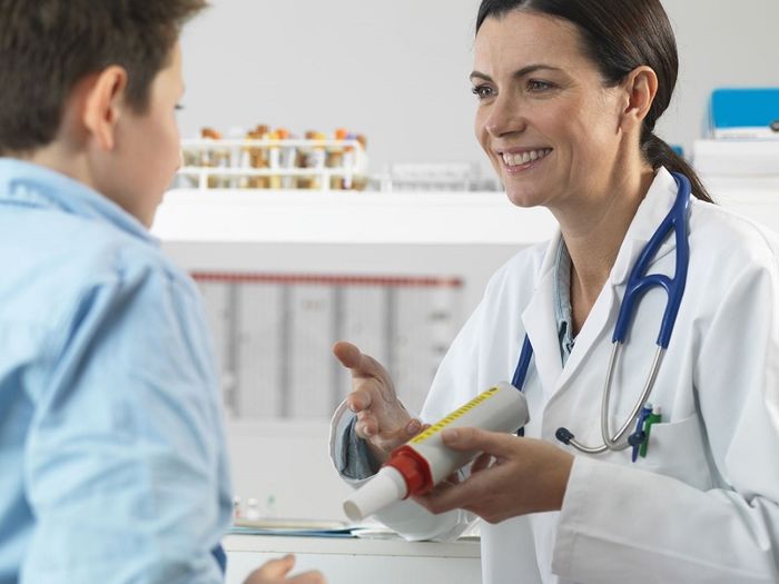 Việc đo chức năng hô hấp hỗ trợ bác sĩ trong việc đánh giá các vấn đề liên quan đến đường hô hấp