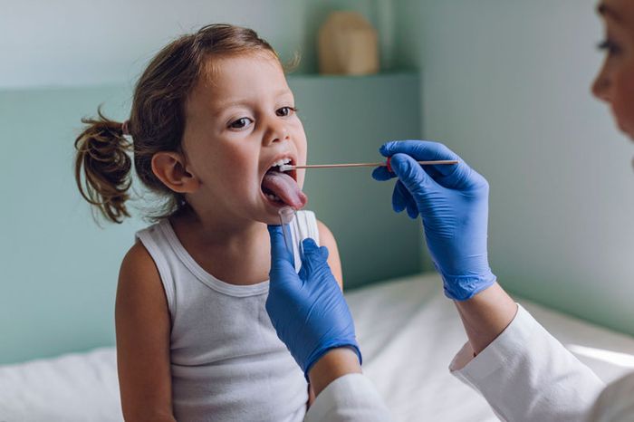 Việc xác định nguyên nhân gây đau họng rất quan trọng