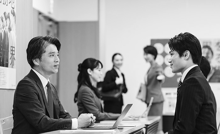 Hướng Dẫn Sinh Viên Tìm Việc Làm Hiệu Quả Sau Khi Tốt Nghiệp
