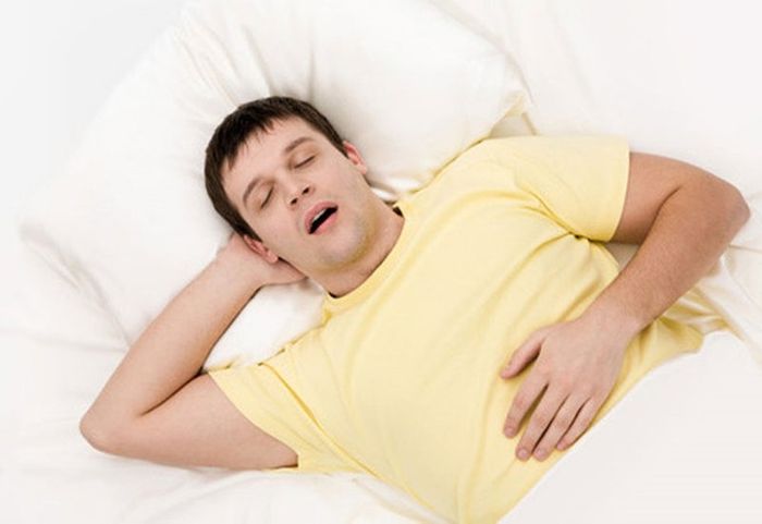 Những người thường thở bằng miệng thường có dấu hiệu là ngáy to