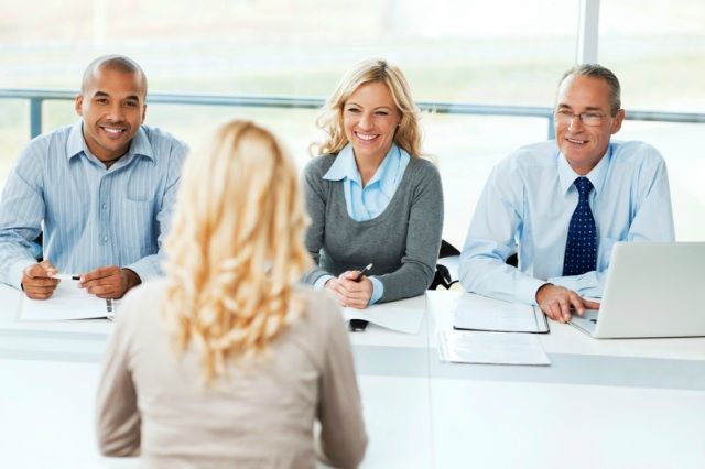 Cách Tự Giới Thiệu Khi Phỏng Vấn