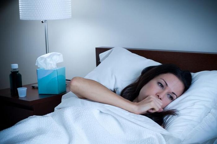 Không nên coi thường triệu chứng ho kéo dài qua đêm