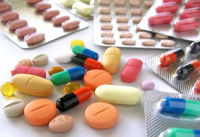 Không Nên Sử Dụng Kháng Sinh Ngay Khi Có Biểu Hiện Viêm Họng