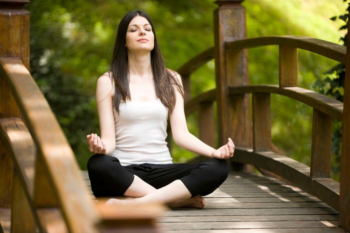 Kiểm soát cảm xúc bằng cách hít thở sâu