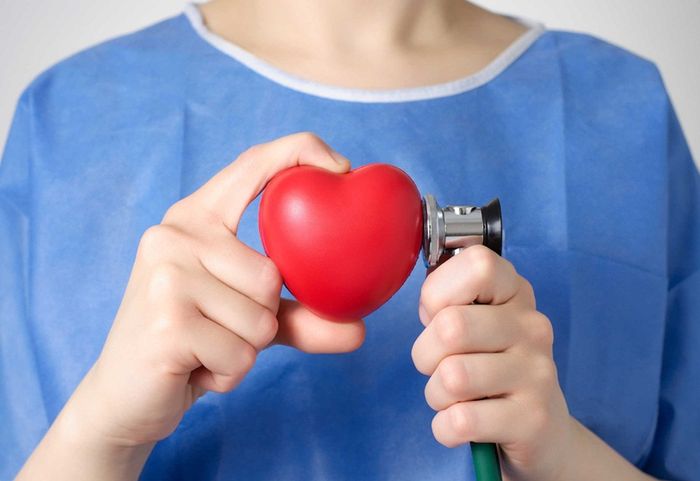 Một số bệnh tim mạch có thể gây ra khó thở và hụt hơi