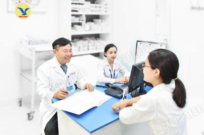 Đội ngũ y bác sĩ kinh nghiệm của MEDLATEC