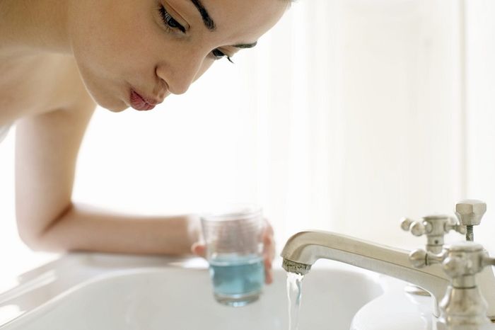 Giữ vệ sinh vùng họng là biện pháp phòng ngừa tái phát viêm amidan.