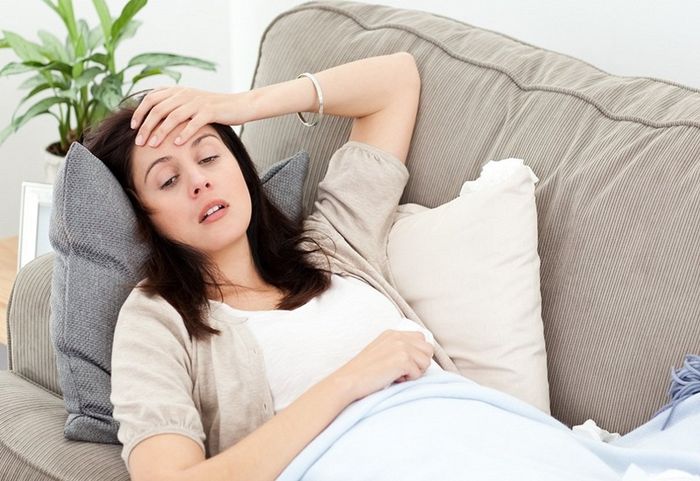 Người mắc xơ phổi cảm thấy mệt mỏi, khó thở