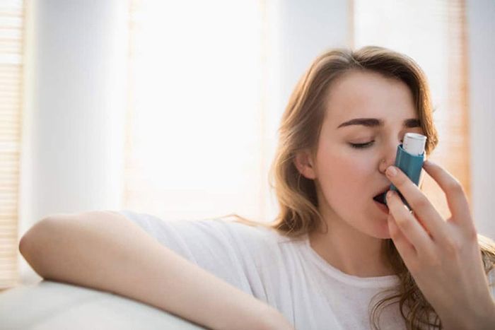 Cảm giác mệt mỏi và suy nhược do hen suyễn không ngừng quấy rối cơ thể.