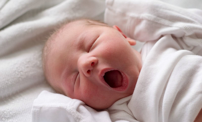 Ngủ ngáy ở trẻ em có thể bắt nguồn từ các nguyên nhân bệnh lý tiềm ẩn có thể gây hại cho sức khỏe