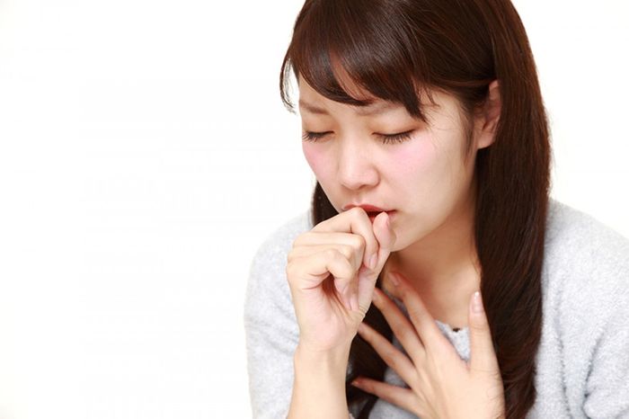 Hen suyễn gây ra các cơn ho và khó thở
