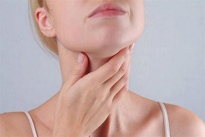 Khó thở do vấn đề ở thanh quản