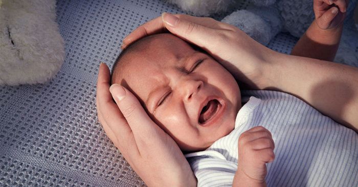 - Viêm mũi xoang: trẻ rất dễ mắc bệnh này nếu hệ miễn dịch yếu. Các biện pháp can thiệp sớm là cần thiết để ngăn chặn các biến chuyển xấu của bệnh.