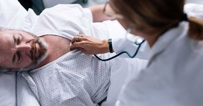 Nắm vững nguyên nhân tràn dịch màng phổi thường gặp