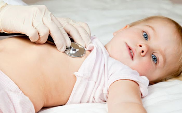 Chăm sóc trẻ bị nhiễm khuẩn hô hấp như thế nào