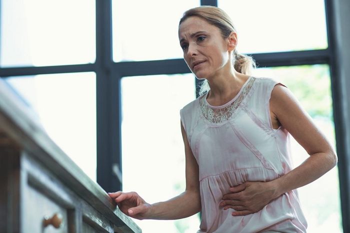 Viêm ruột có thể rất nguy hiểm đối với những người có hệ miễn dịch suy giảm