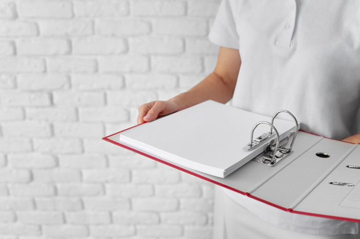 Kết thúc quy trình đặt sonde dạ dày và ghi hồ sơ bệnh án