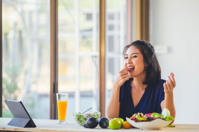 Chế độ sinh hoạt lành mạnh làm tốt cho sức khỏe và giảm triệu chứng chướng bụng