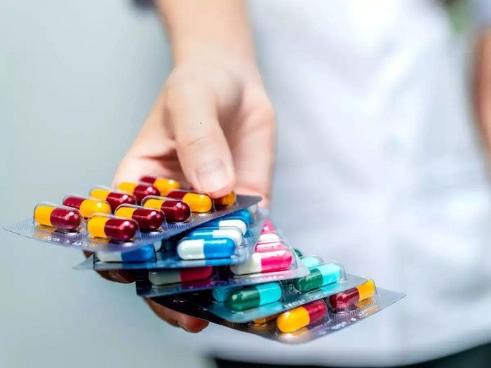  Lạm dụng thuốc kháng viêm, giảm đau có thể gây viêm loét dạ dày