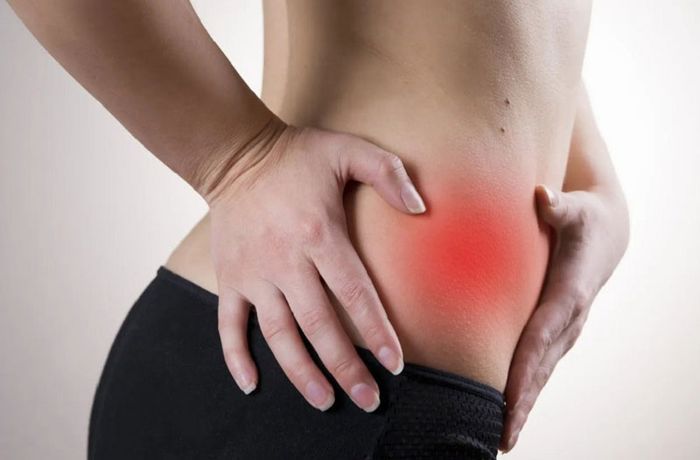 Khi cảm nhận được cơn đau ở ruột, người bệnh nên sớm đến cơ sở y tế để được chăm sóc