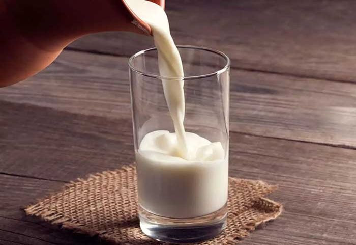 Chỉ nên uống 500ml sữa mỗi ngày