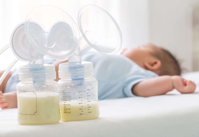 Sữa mẹ vẫn là nguồn dinh dưỡng hàng đầu cho trẻ trong những năm đầu đời