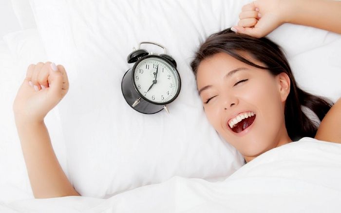 Ngủ đủ giấc và đúng giờ để duy trì sức khỏe tốt nhất