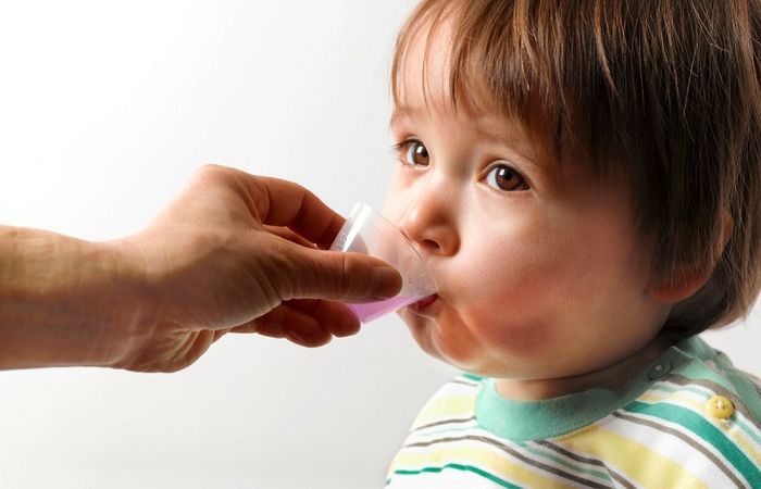 Có thể sử dụng thuốc để điều trị triệu chứng tiêu chảy ở trẻ