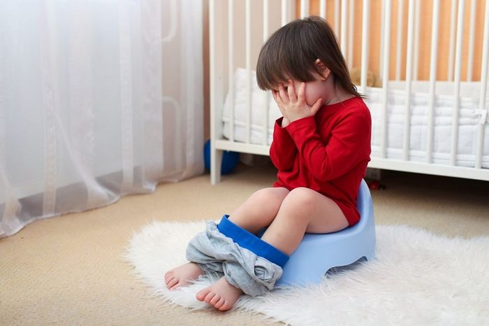 Tiêu chảy thường là dấu hiệu tiêu biểu của bệnh lý.