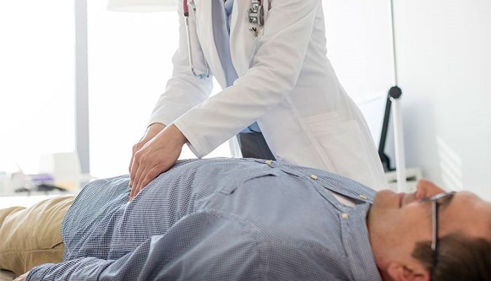 Khi xuất hiện các triệu chứng tiêu hóa bất thường, hãy đi kiểm tra với bác sĩ chuyên khoa để biết bạn có bị mắc bệnh tỳ vị không và cách điều trị.