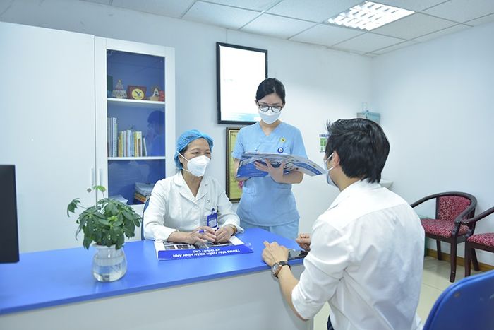 Thăm khám và điều trị cùng chuyên gia tại khoa Hô hấp Bệnh viện Đa khoa MEDLATEC