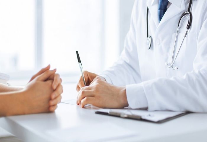 Nếu có dấu hiệu bất thường, không nên chần chừ mà nên đi khám sớm