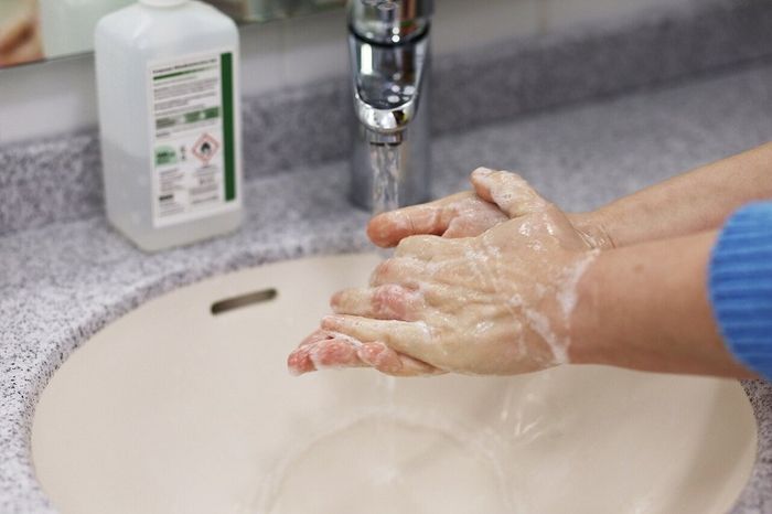 Tập trung vào vệ sinh cá nhân, đảm bảo an toàn vệ sinh thực phẩm