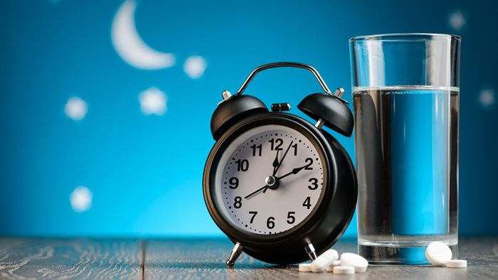 Duy trì thói quen uống nước ấm hàng ngày.