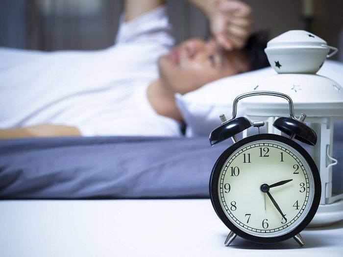 Người mắc viêm dạ dày có thể gặp khó ngủ, mất ngủ vào ban đêm