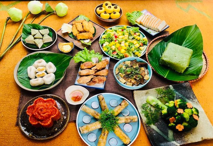 Thực đơn đa dạng trong dịp Tết có thể gây áp lực cho hệ tiêu hóa
