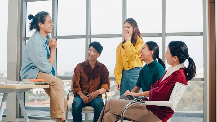 Học hỏi và giao lưu với người nước ngoài
