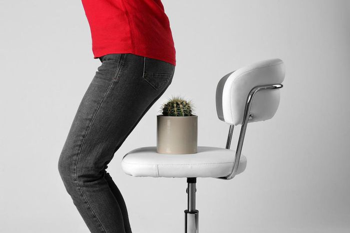 Để tránh các tác động tiêu cực của bệnh trĩ, cần biết rõ những loại hoa quả nào không nên ăn.