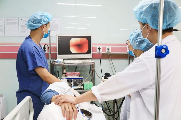 Chẩn đoán hình ảnh là phương pháp chính trong việc chẩn đoán viêm loét ruột non