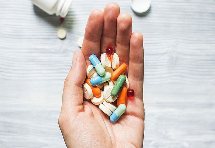 Phác đồ điều trị triệu chứng viêm dạ dày có thể thay đổi tùy thuộc vào tình trạng bệnh của từng bệnh nhân