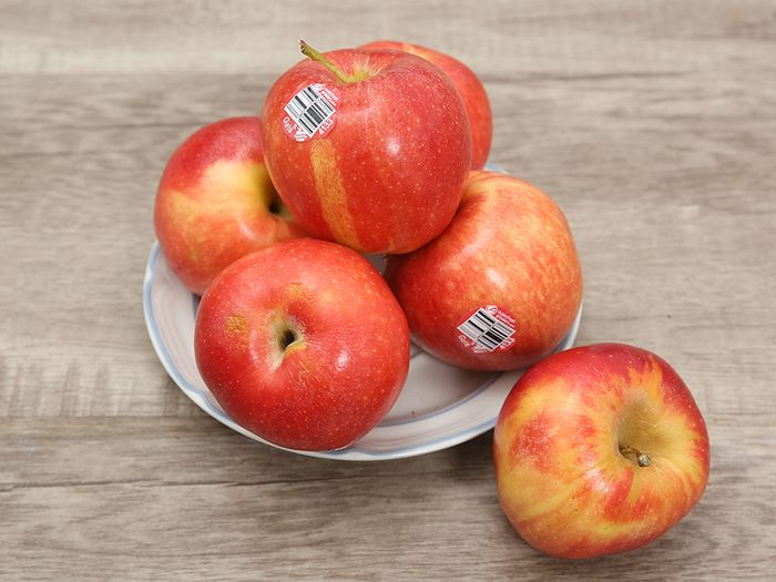 Pectin trong táo kích thích hoạt động của hệ tiêu hóa.