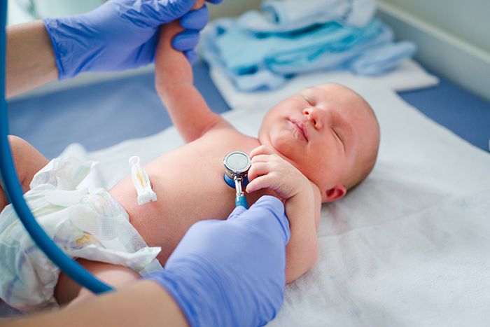 Cần can thiệp kịp thời đối với trẻ sơ sinh bị rò hậu môn