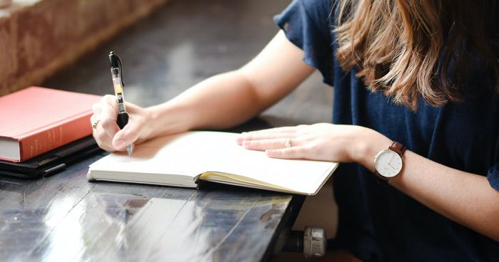 10 câu hỏi phổ biến của người mới về nghề content writer
