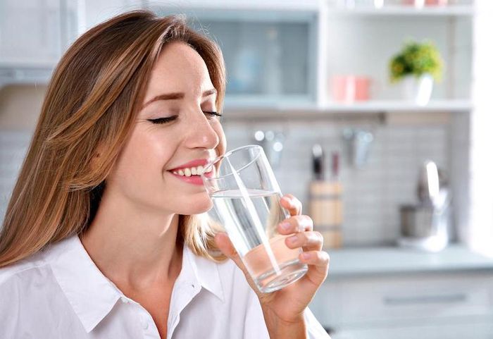 Trước khi đi siêu âm, hãy uống đủ nước và giữ tinh thần lạc quan.