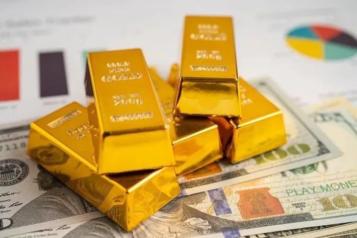 Vàng SJC cao hơn giá vàng thế giới gần 18 triệu đồng/lượng