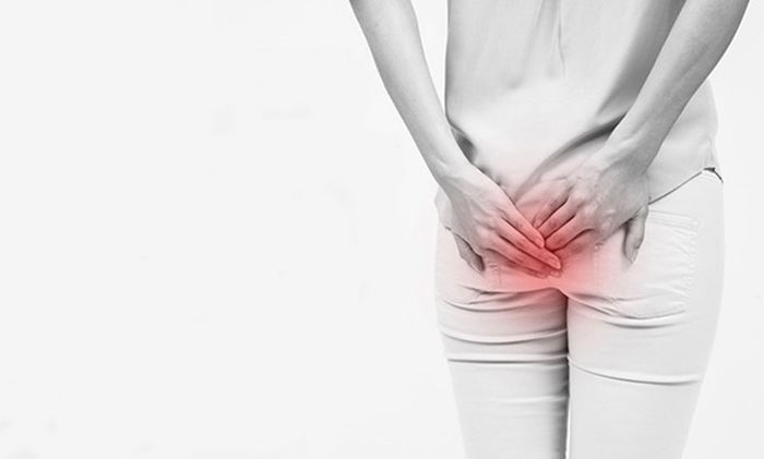 Mọi người đều có nguy cơ mắc bệnh trĩ, nhưng đặc biệt là người trưởng thành.